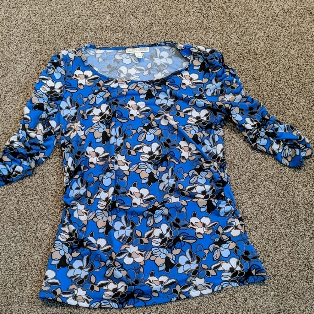 Dana Buchman Floral blue blouse